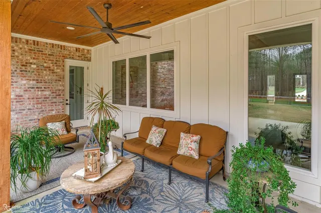 $979,000 | 145 Crouch Road, Benton, LA 71006