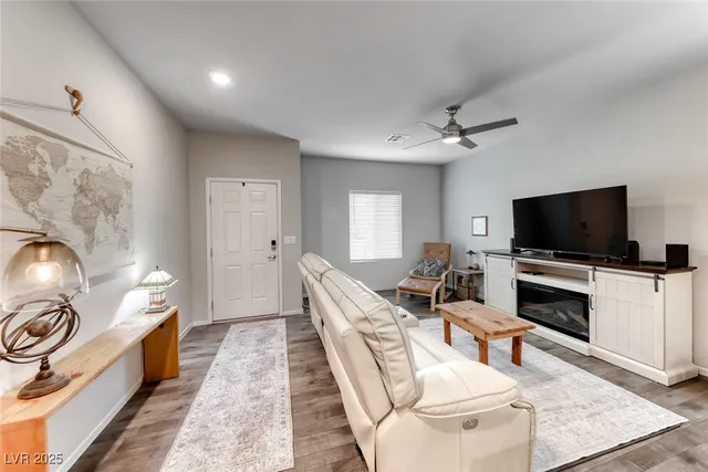 $329,900 | 7529 Garnet Moon Street, North Las Vegas, NV 89084