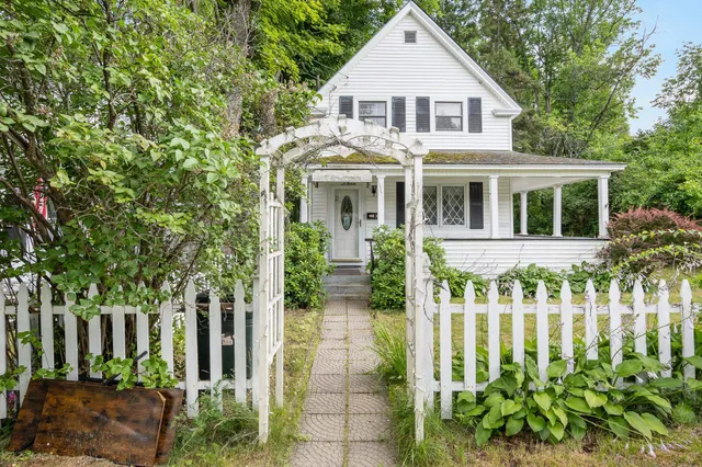 $175,000 | 13 2nd Street, Gorham, NH 03581