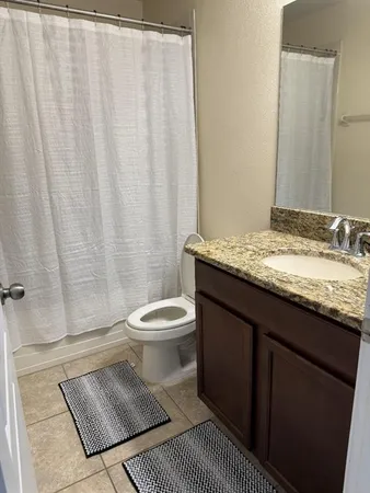 $2,900 | 1966 Hawks View Drive, Ruskin, FL 33570