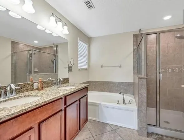 $2,900 | 1966 Hawks View Drive, Ruskin, FL 33570