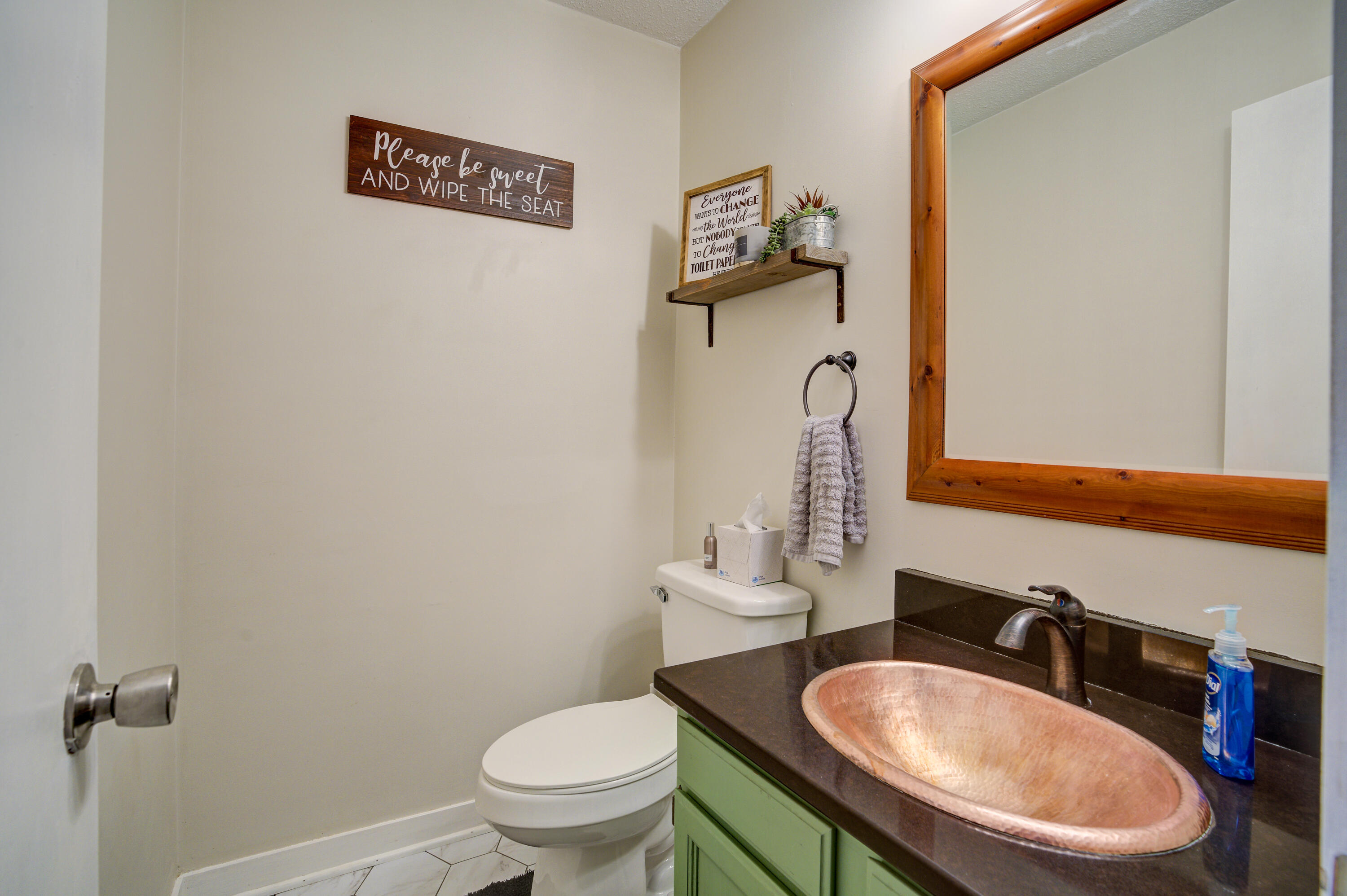 129 Foxport Road Kingsport, TN 37664 - Photo 8 of 28 half bath