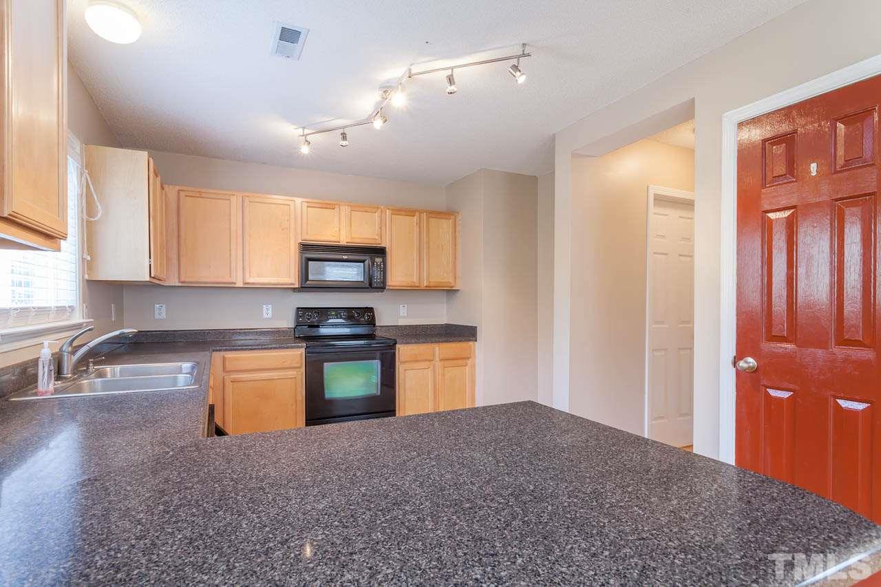 8114 Cohosh Court Raleigh, NC 27616 - Photo 9 of 25 Gallery Image 9