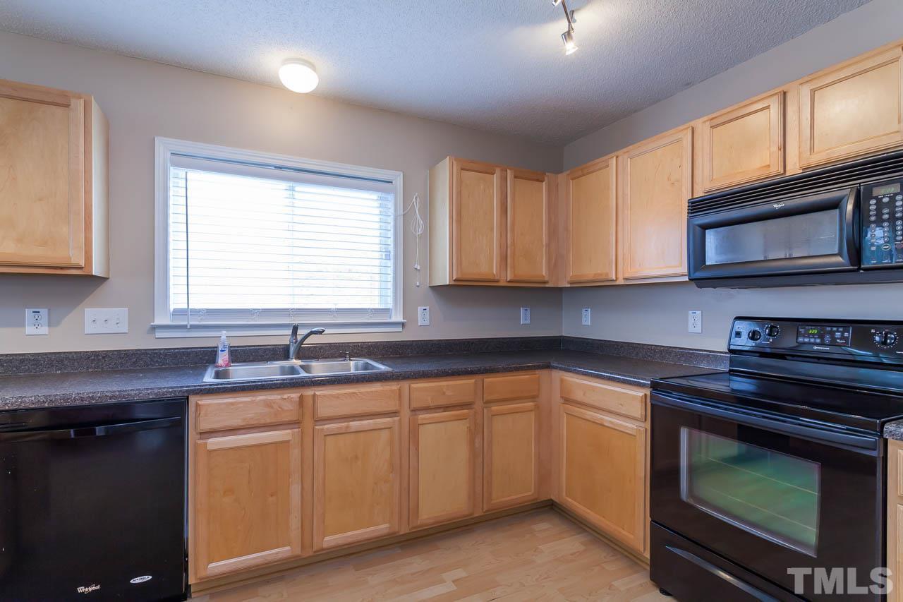 8114 Cohosh Court Raleigh, NC 27616 - Photo 10 of 25 Gallery Image 10
