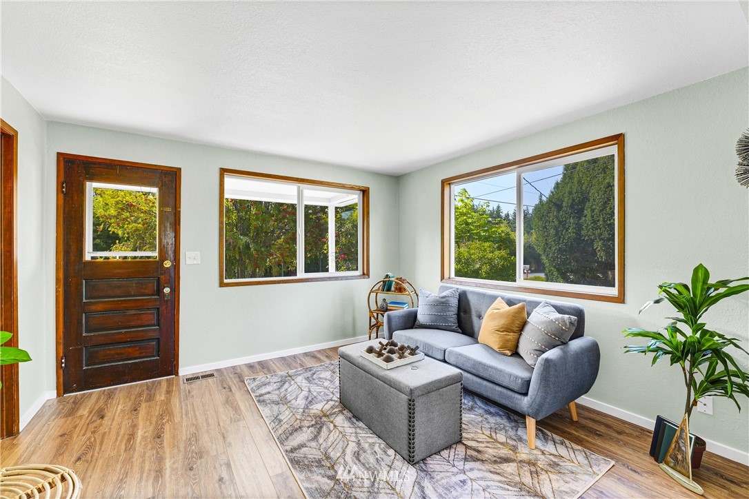 11063 Whistle Lake Road Anacortes, WA 98221 - Photo 18 of 28 Gallery Image 18
