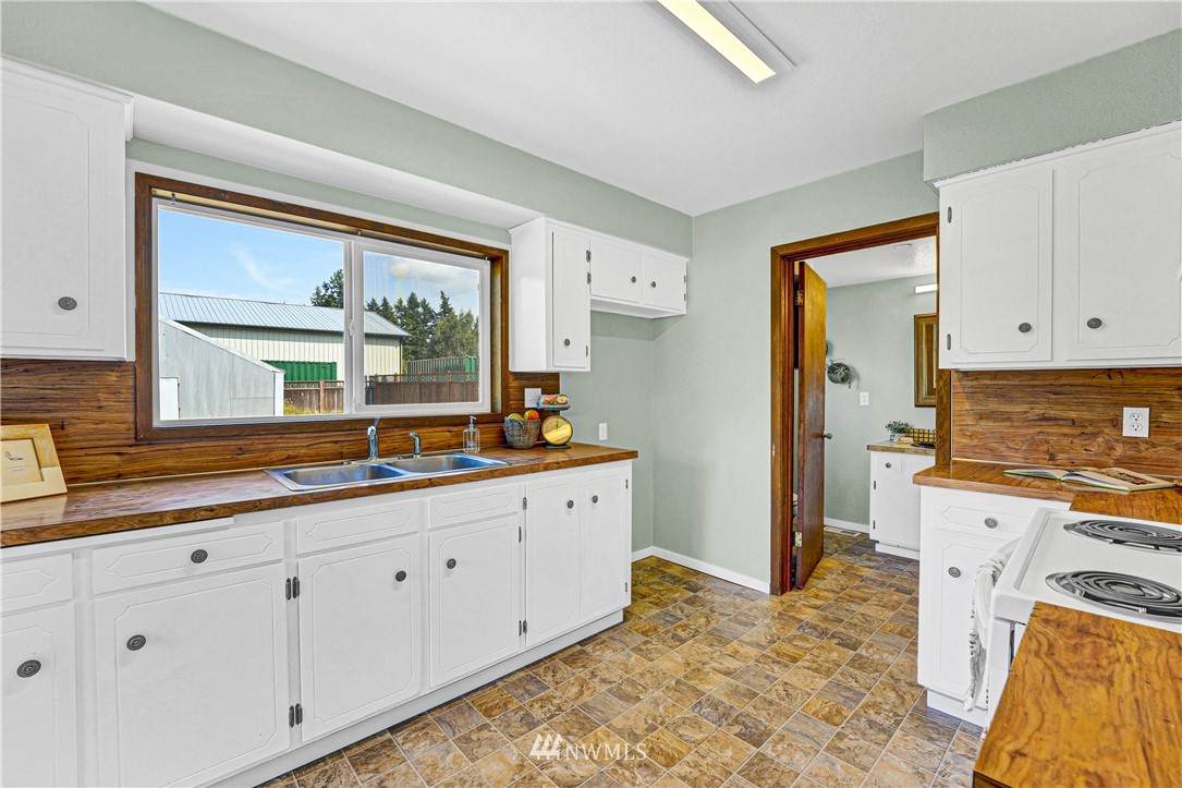 11063 Whistle Lake Road Anacortes, WA 98221 - Photo 22 of 28 Gallery Image 22