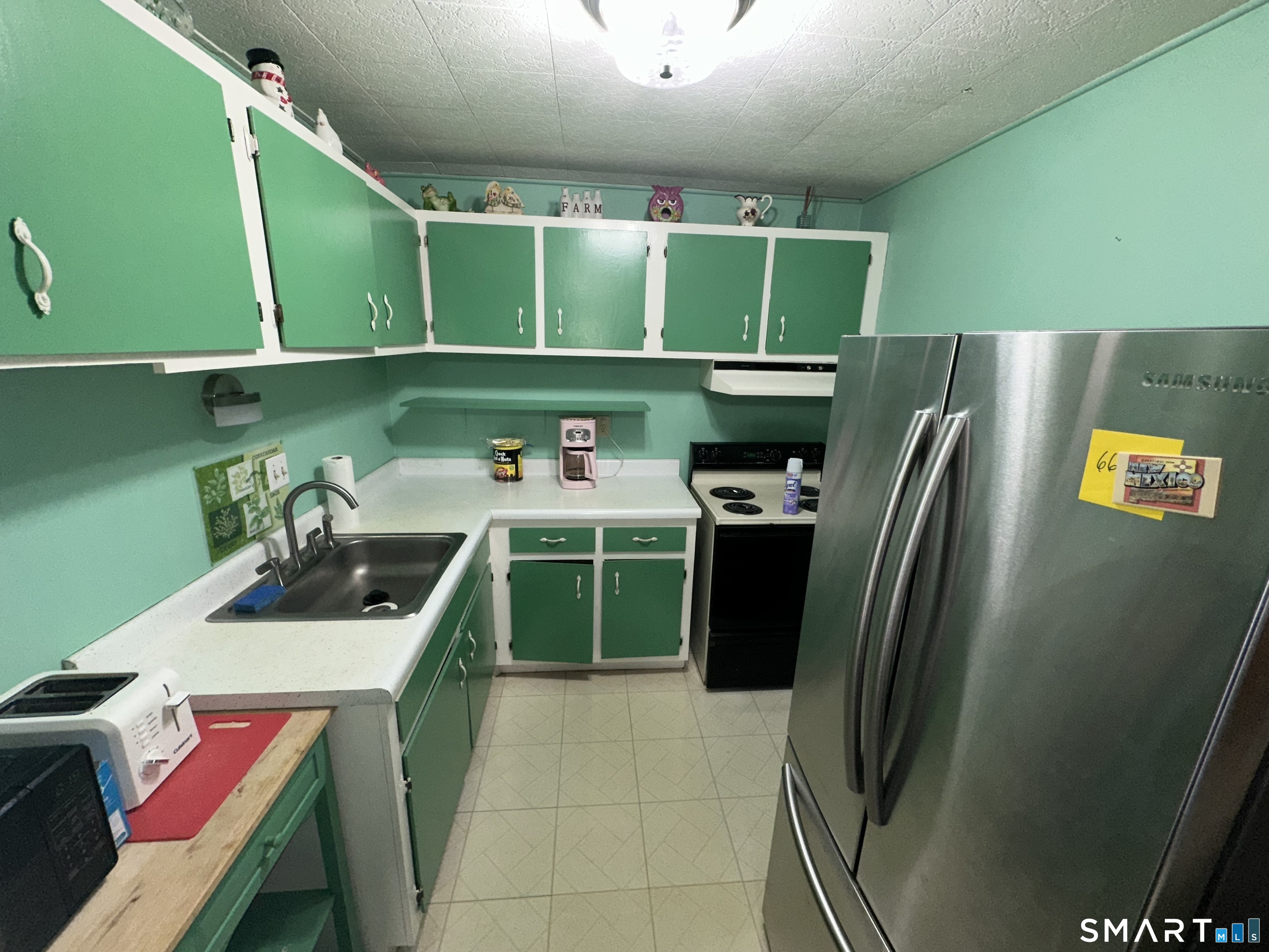 308 Meadowside Road, Unit 311 Milford, CT 06460 - Photo 2 of 22