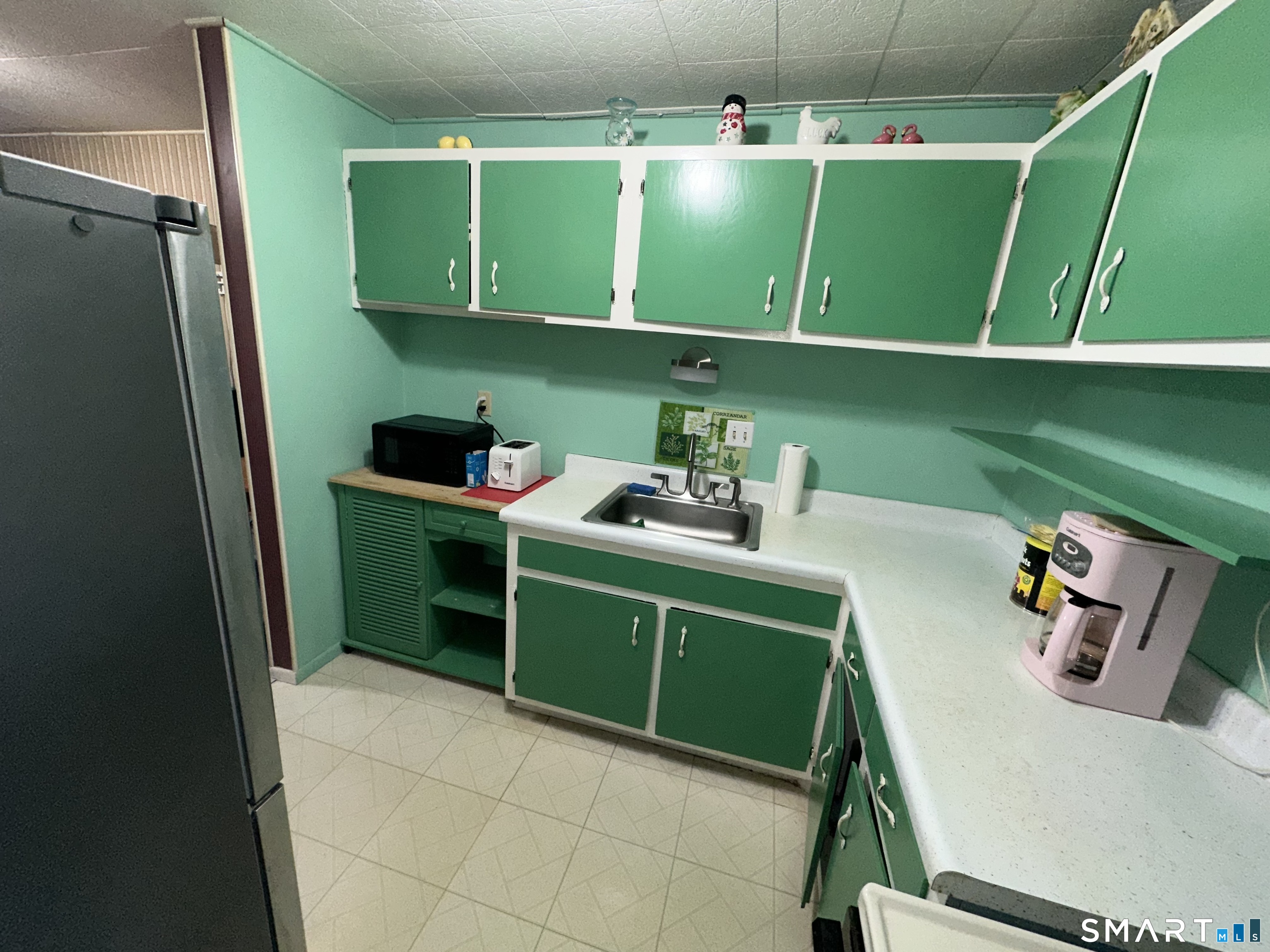 308 Meadowside Road, Unit 311 Milford, CT 06460 - Photo 3 of 22