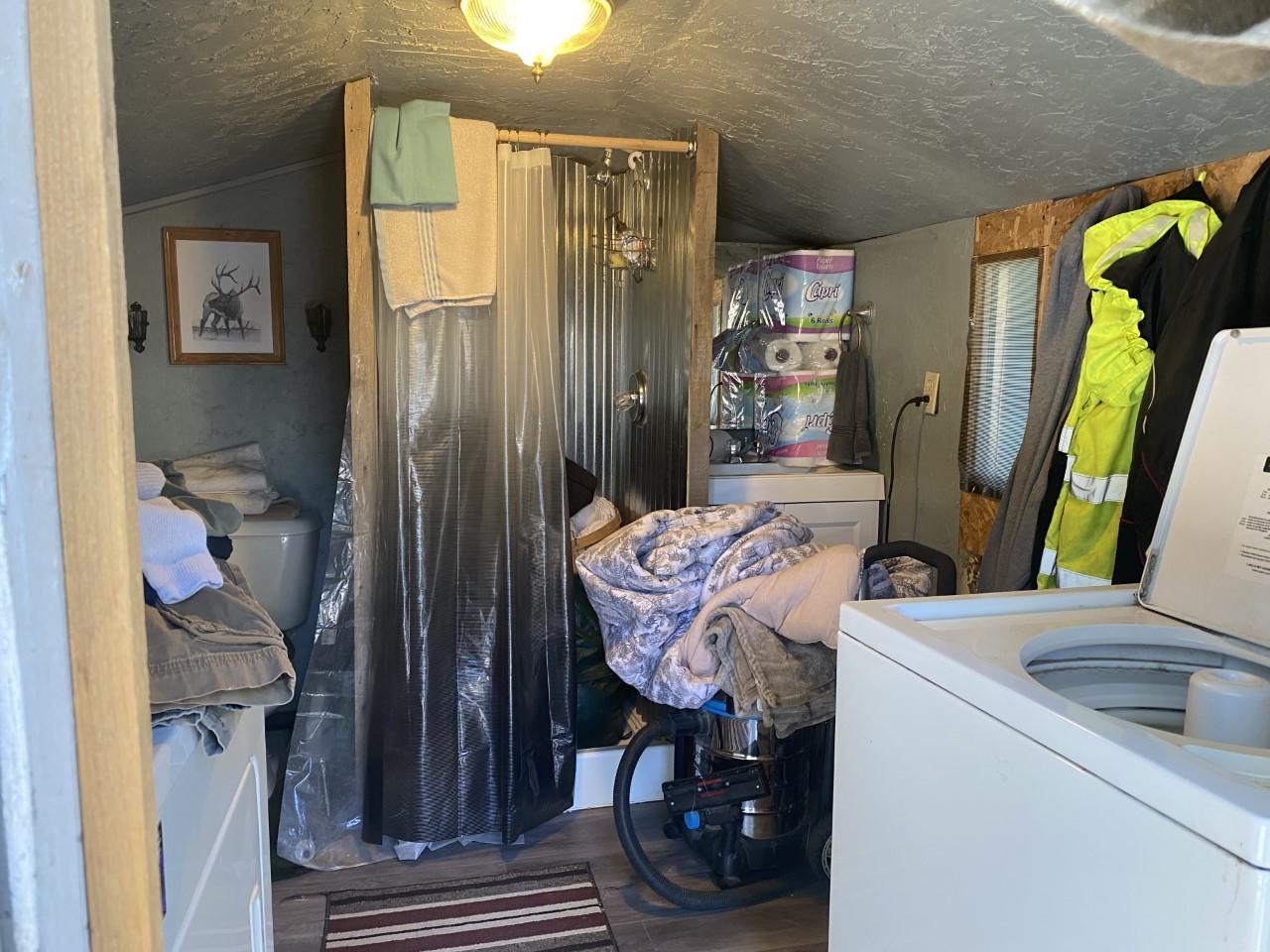 52784 Day Road La Pine, OR 97739 - Photo 23 of 25 Day Laundry