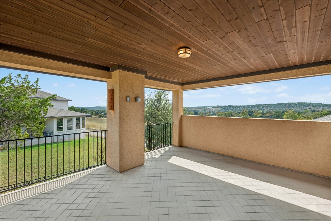 15729 De Fortuna Drive Bee Cave, TX 78738 - Photo 27 of 40 View of balcony