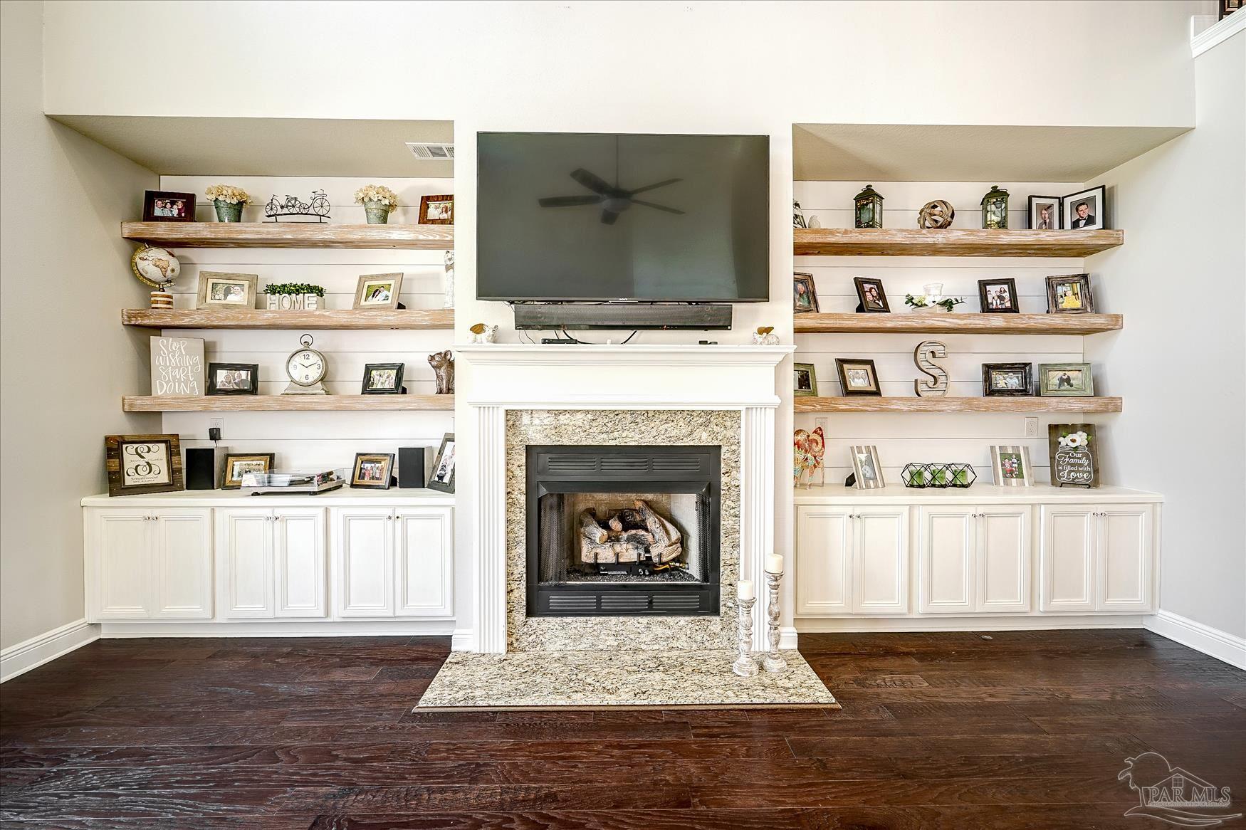 2402 Phylis Rae Drive Pace, FL 32571 - Photo 9 of 50 Gallery Image 9