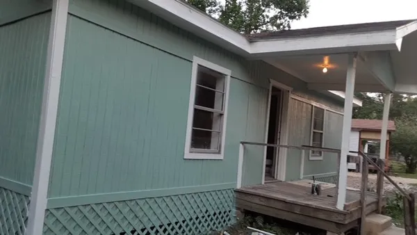 $2,000 | 695 Grimes Avenue, Silsbee, TX 77656