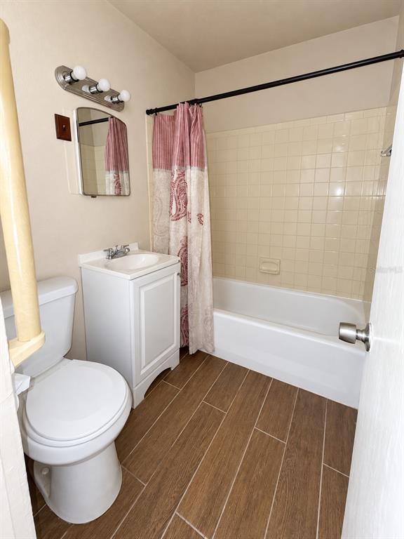 1804 Riley Avenue Orlando, FL 32805 - Photo 3 of 12 Gallery Image 3