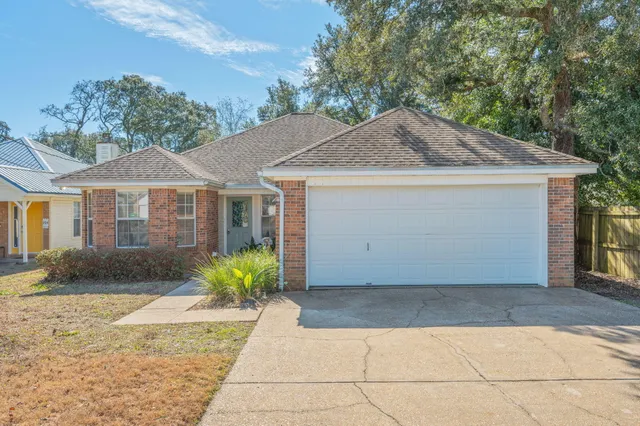$315,000 | 202 Summer Lane, Fort Walton Beach, FL 32547