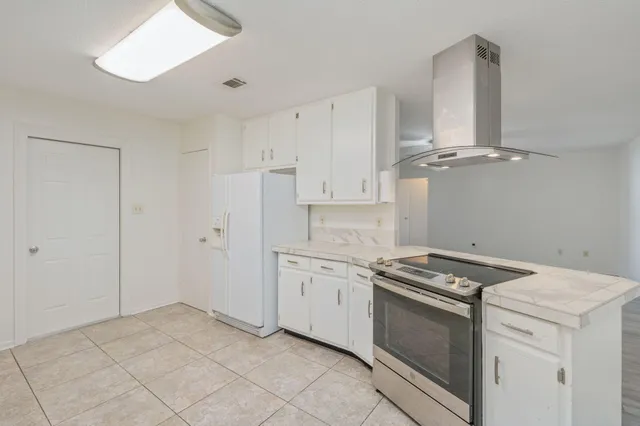 $315,000 | 202 Summer Lane, Fort Walton Beach, FL 32547