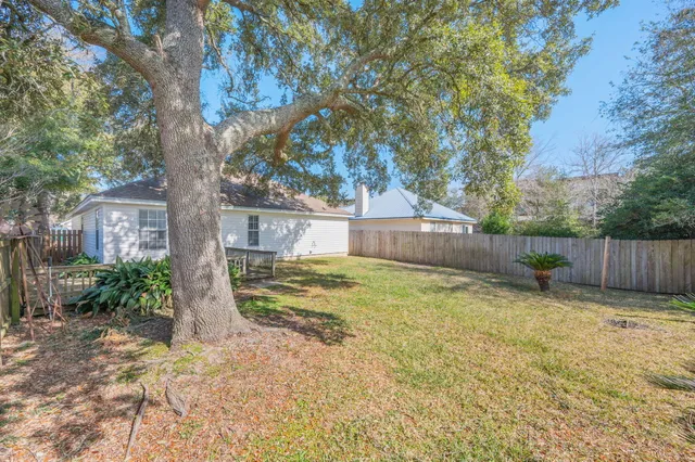 $315,000 | 202 Summer Lane, Fort Walton Beach, FL 32547