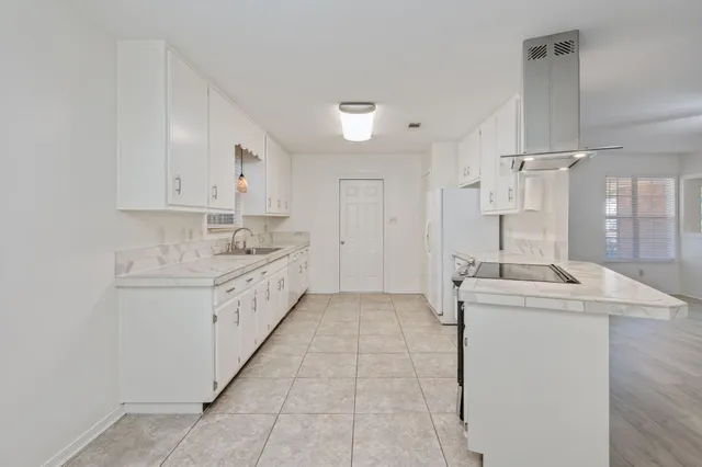 $315,000 | 202 Summer Lane, Fort Walton Beach, FL 32547