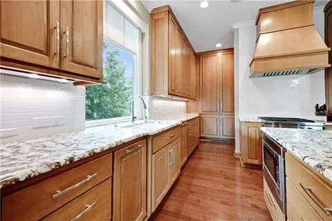 $1,800,000 | 16313 Turnberry, Belton, MO 64012