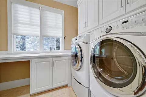 $1,800,000 | 16313 Turnberry, Belton, MO 64012