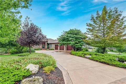 $1,800,000 | 16313 Turnberry, Belton, MO 64012