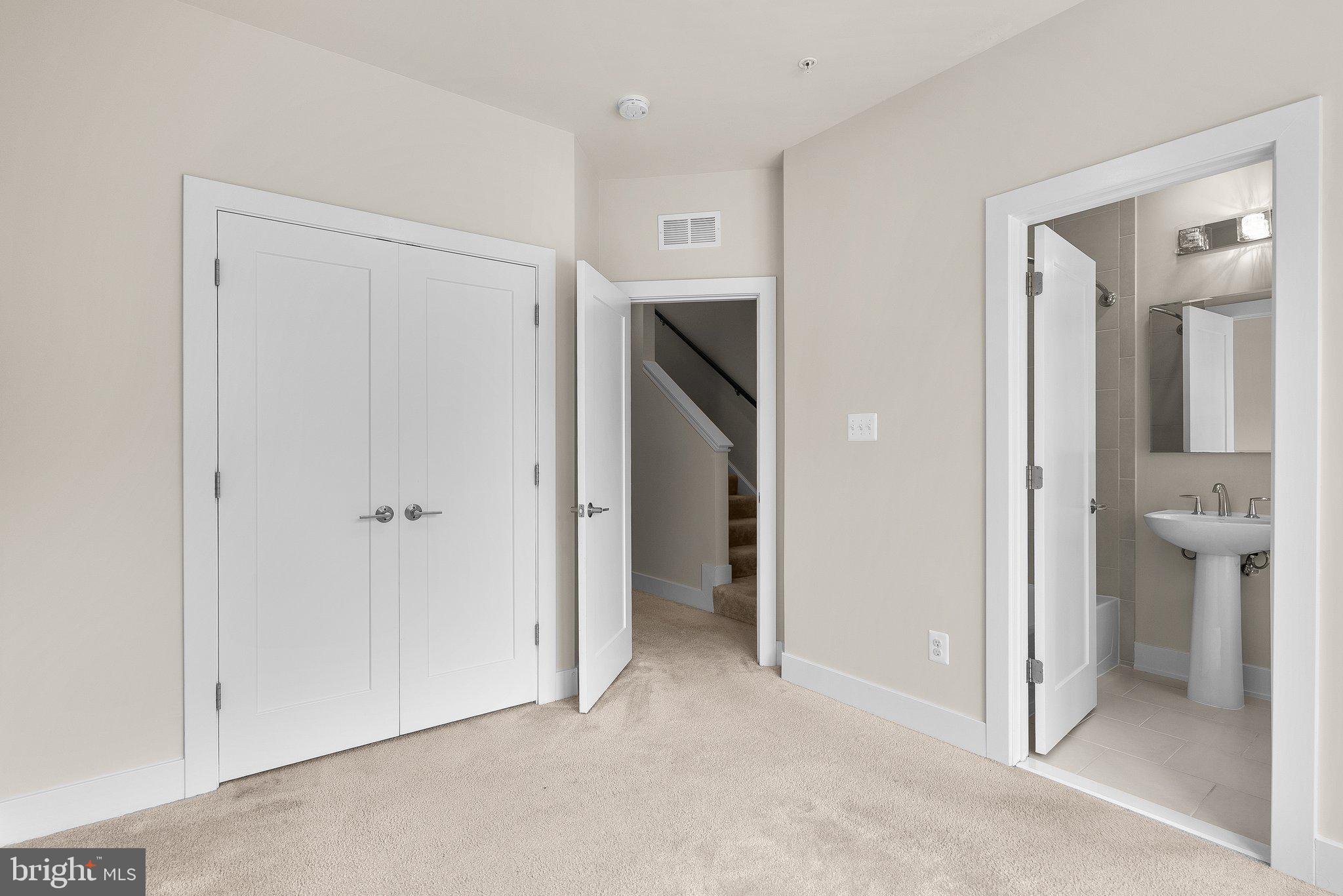 10413 Fernwood Road Bethesda, MD 20817 - Photo 15 of 31