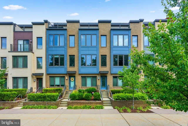 $4,100 | 10413 Fernwood Road, Bethesda, MD 20817