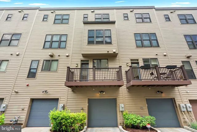 $4,100 | 10413 Fernwood Road, Bethesda, MD 20817
