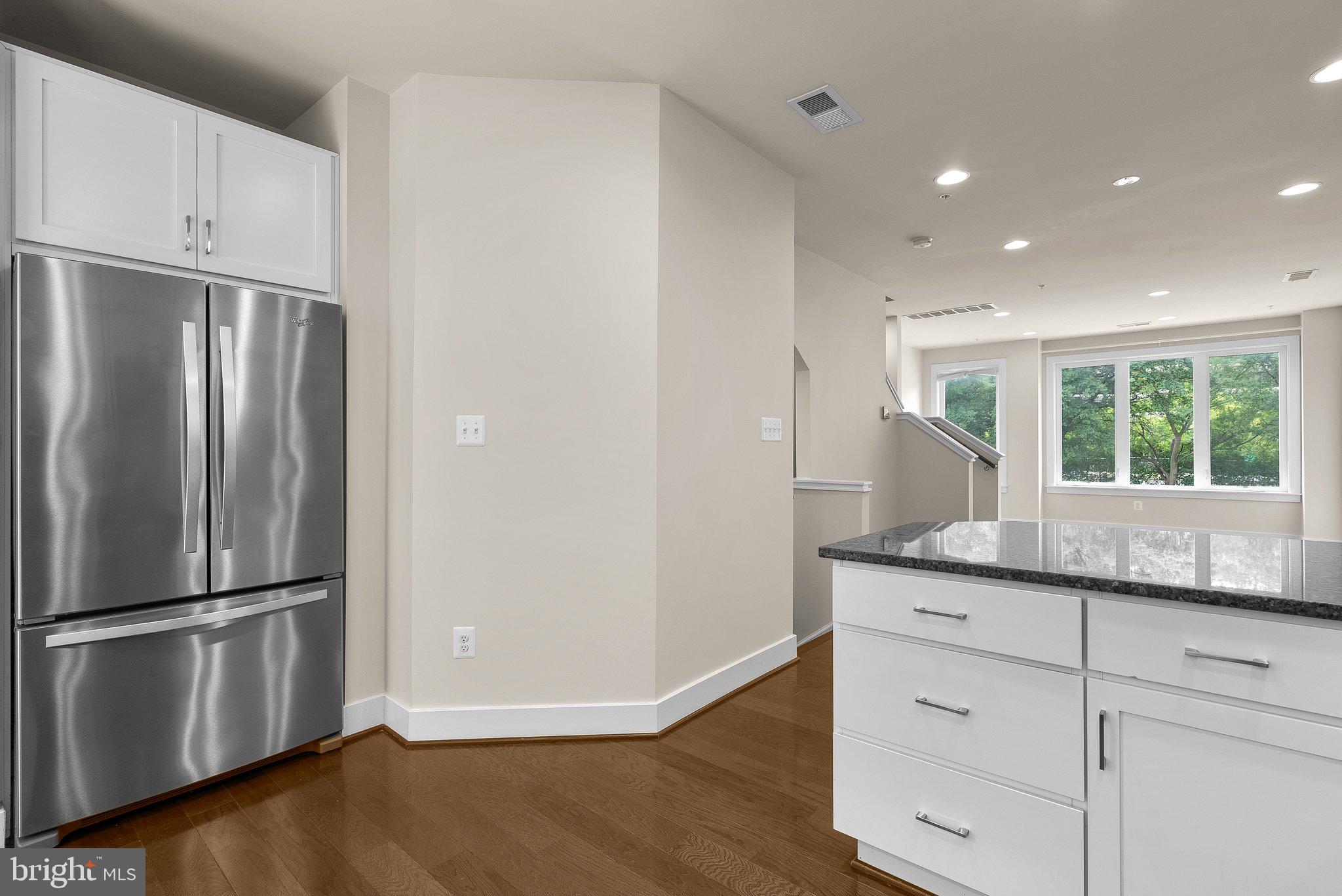 10413 Fernwood Road Bethesda, MD 20817 - Photo 10 of 31