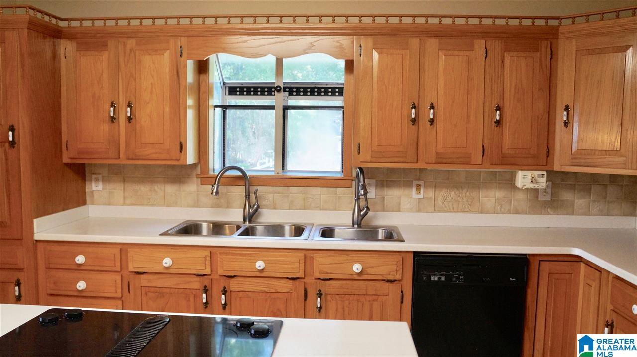 365 Signal Trail Pelham, AL 35124 - Photo 13 of 33
