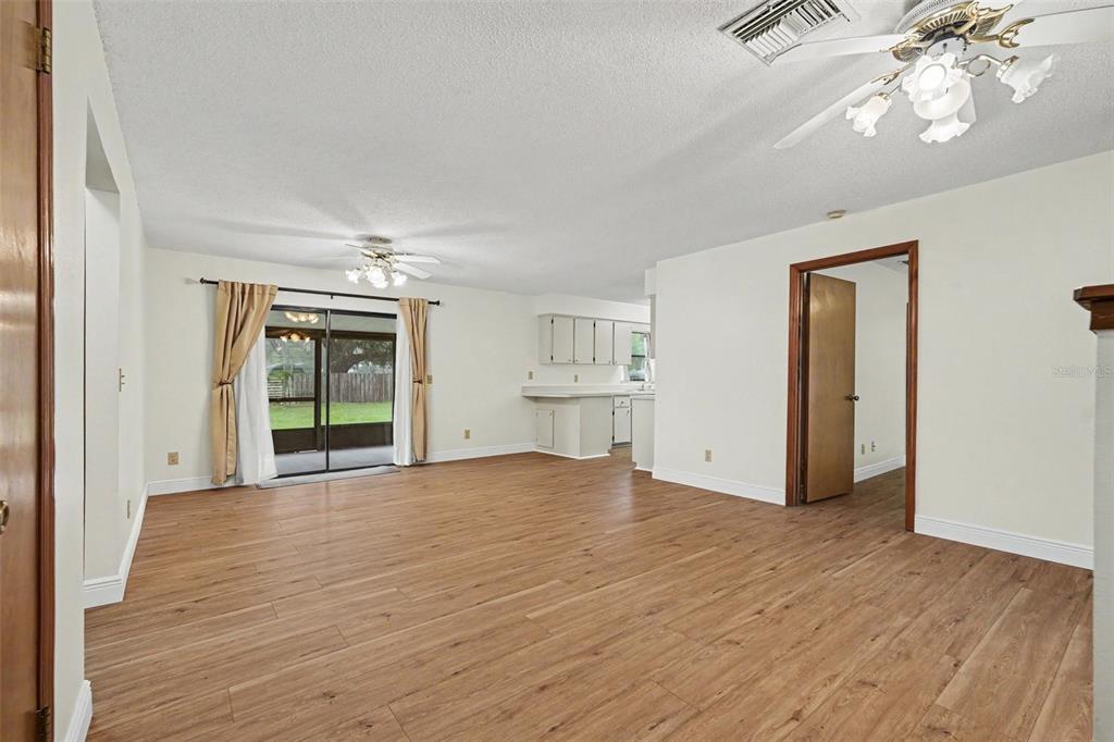 1464 Southwest 69th Road Bushnell, FL 33513 - Photo 5 of 18 Gallery Image 5