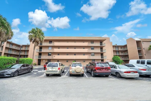 $2,300 | 3100 North Pine Island Road, Unit 306, Sunrise, FL 33351