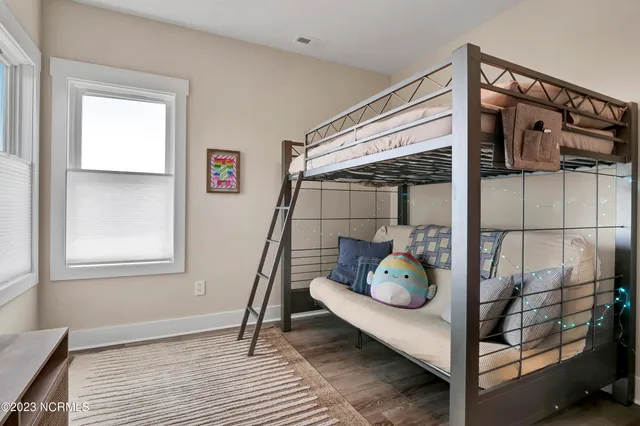 $3,000 | 305 Fayetteville Avenue, Unit 1, Carolina Beach, NC 28428