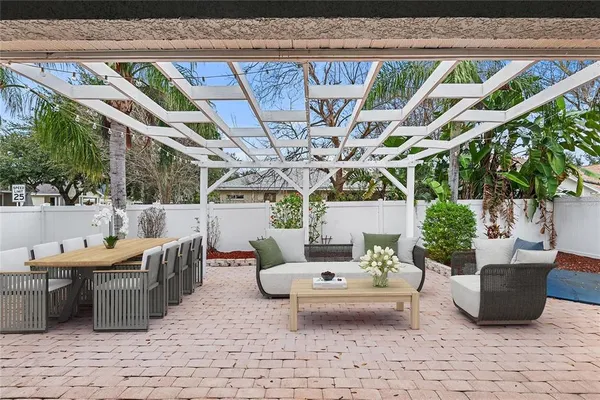 $529,900 | 18037 Lake Reflections Boulevard, Lutz, FL 33558