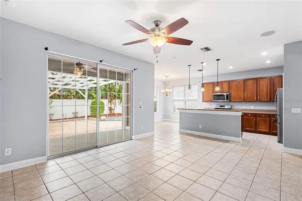 $529,900 | 18037 Lake Reflections Boulevard, Lutz, FL 33558