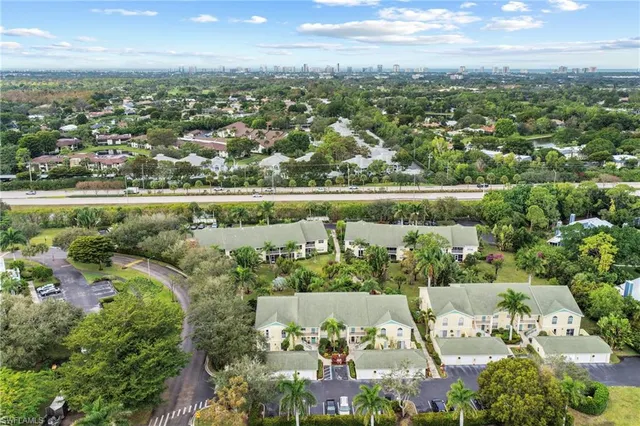 $2,500 | 3260 Douglas Drive, Unit 204, Naples, FL 34105