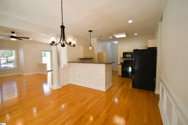 $1,950 | 227 Rusty Brook Road, Taylors, SC 29687