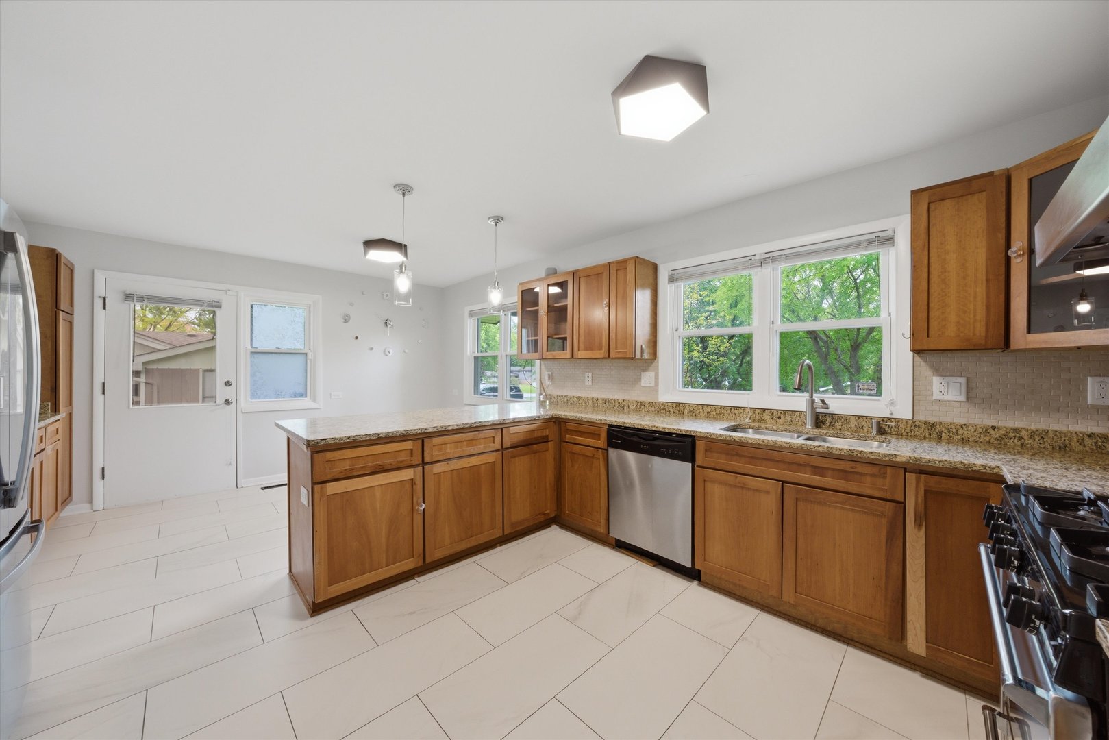 2747 Perry Road Flossmoor, IL 60422 - Photo 7 of 21