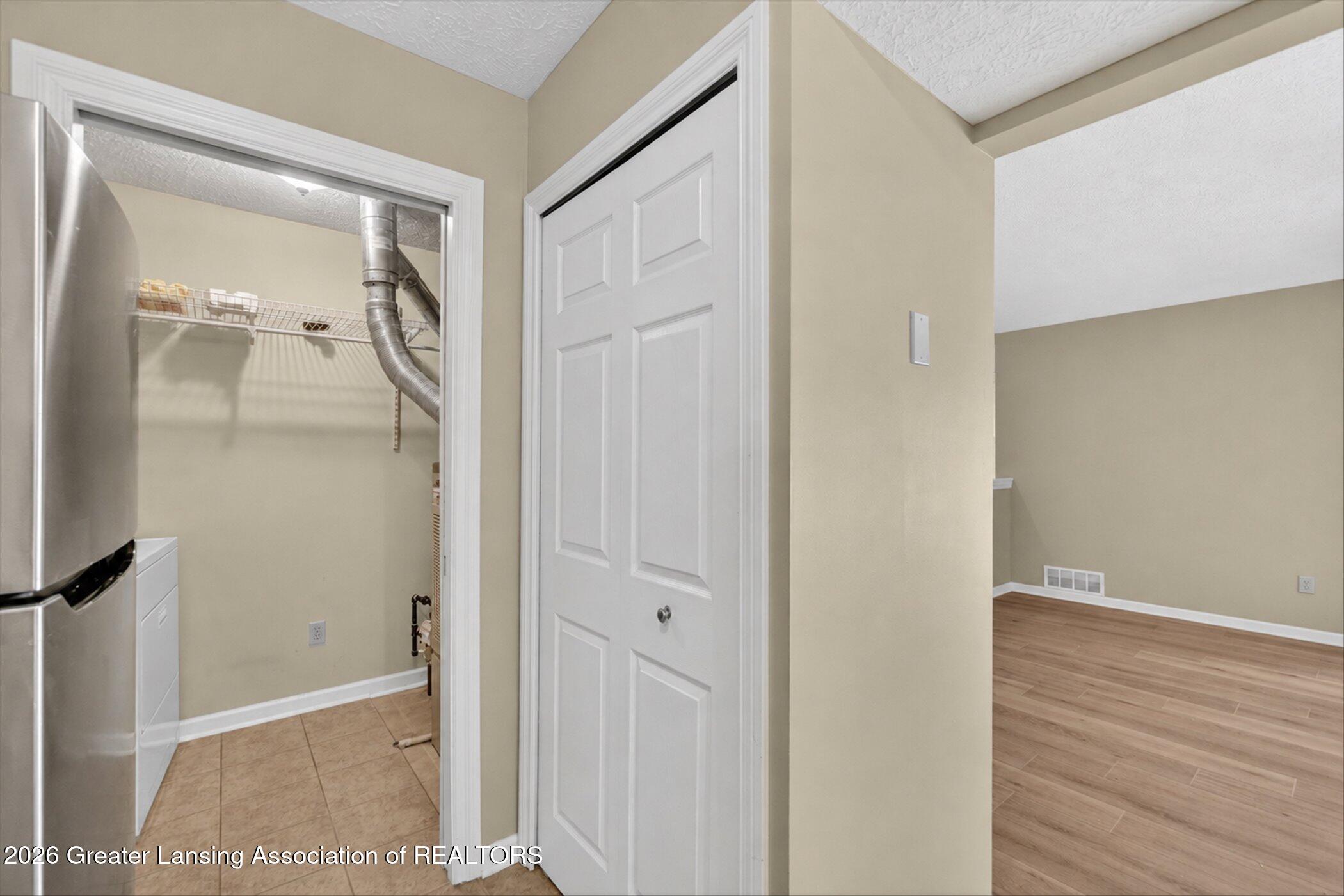 1337 Coolidge Road, Unit 16 East Lansing, MI 48823 - Photo 13 of 31 13-1337-Coolidge-Rd-WindowStill