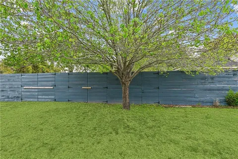 $395,000 | 2 Davis Boulevard, Jefferson, LA 70121