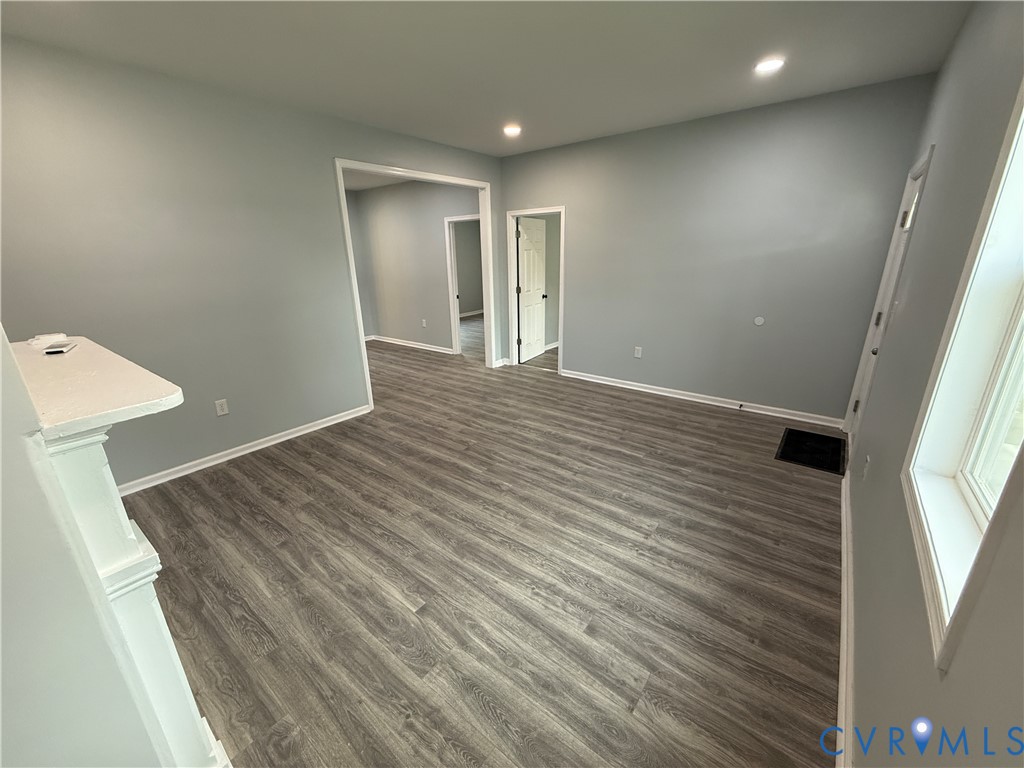 910 Rome Street Petersburg, VA 23803 - Photo 2 of 20