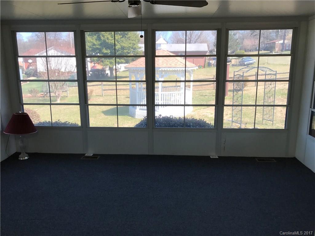 314 Robinson-Clemmer Road Dallas, NC 28034 - Photo 12 of 24 Gallery Image 12