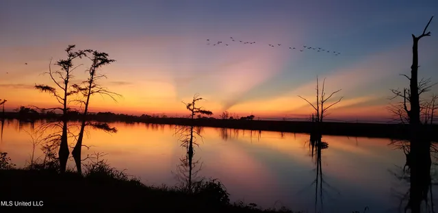 $299,000 | 2422 Outside Horseshoe Road, Tchula, MS 39169