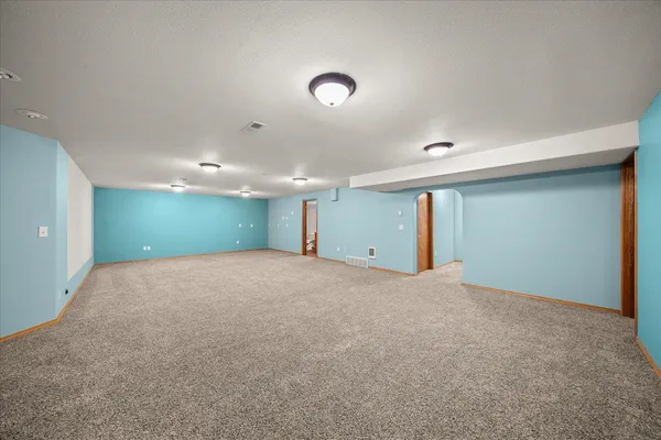 $900,000 | 23216 East Morris Road, Newman Lake, WA 99025