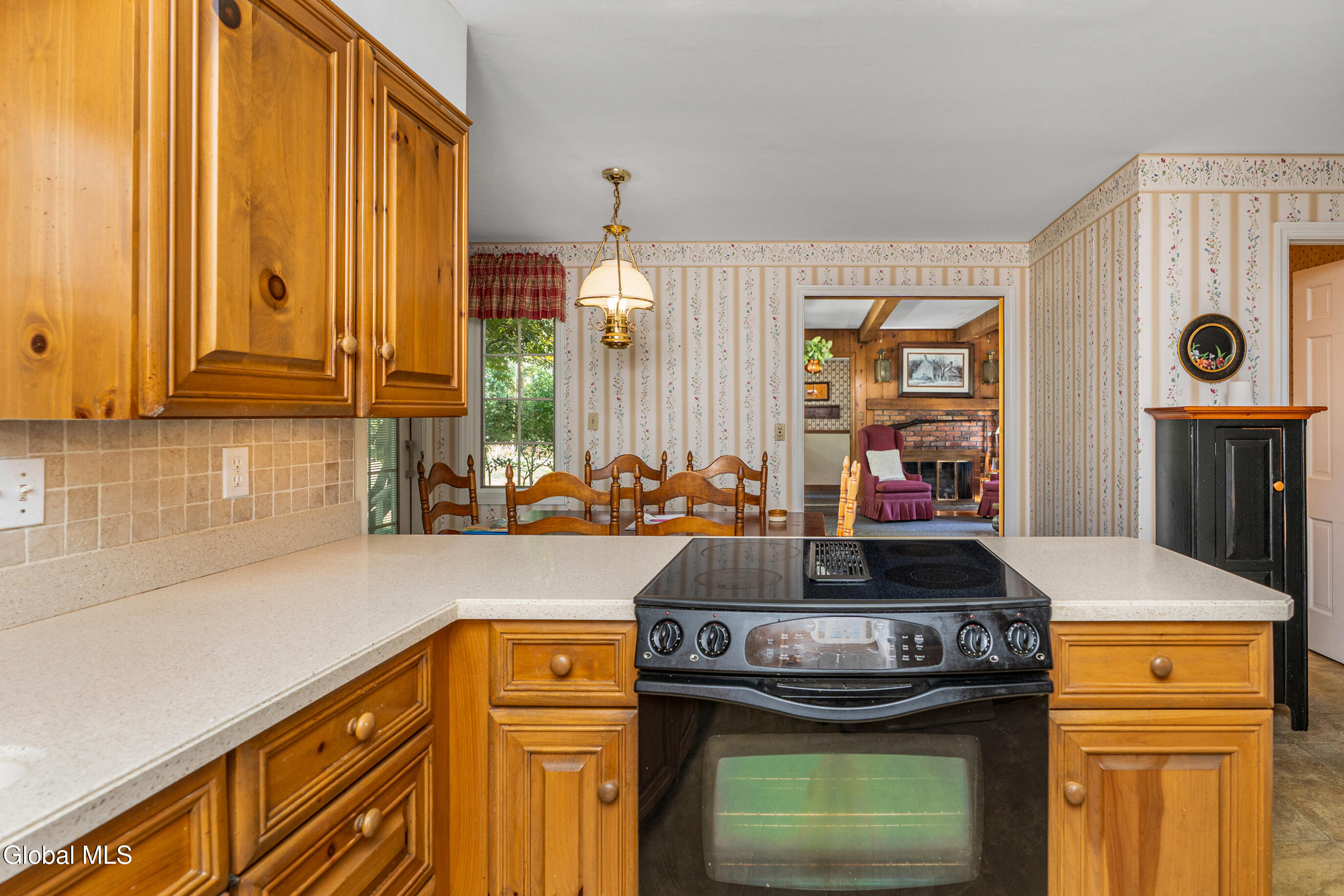 21 Heather Lane Bethlehem, NY 12054 - Photo 17 of 43 021-21-Heather-Ln