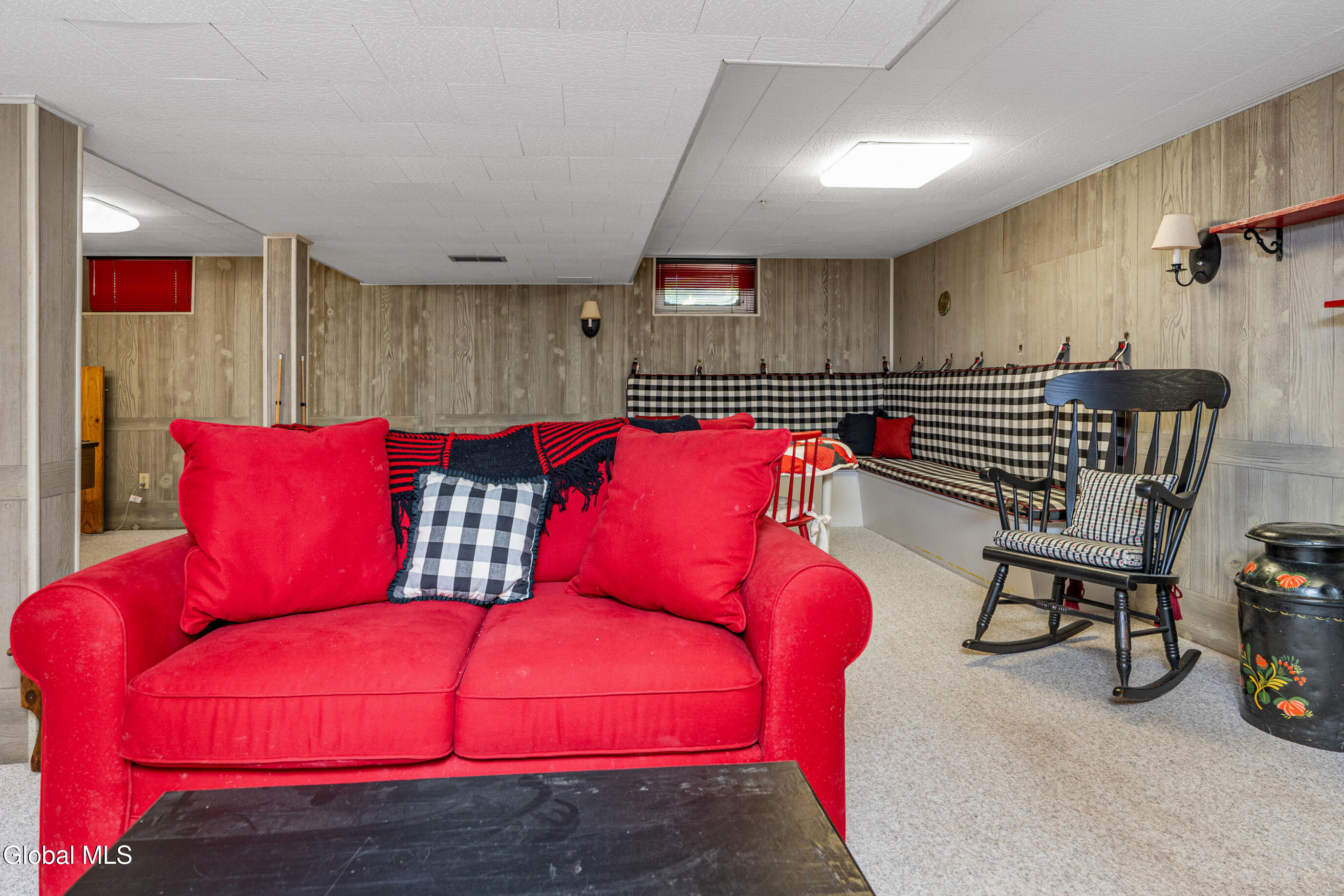 21 Heather Lane Bethlehem, NY 12054 - Photo 25 of 43 031-21-Heather-Ln