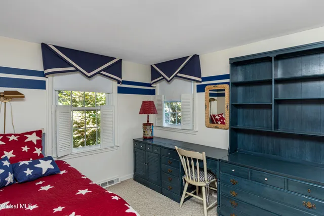 $545,000 | 21 Heather Lane, Bethlehem, NY 12054