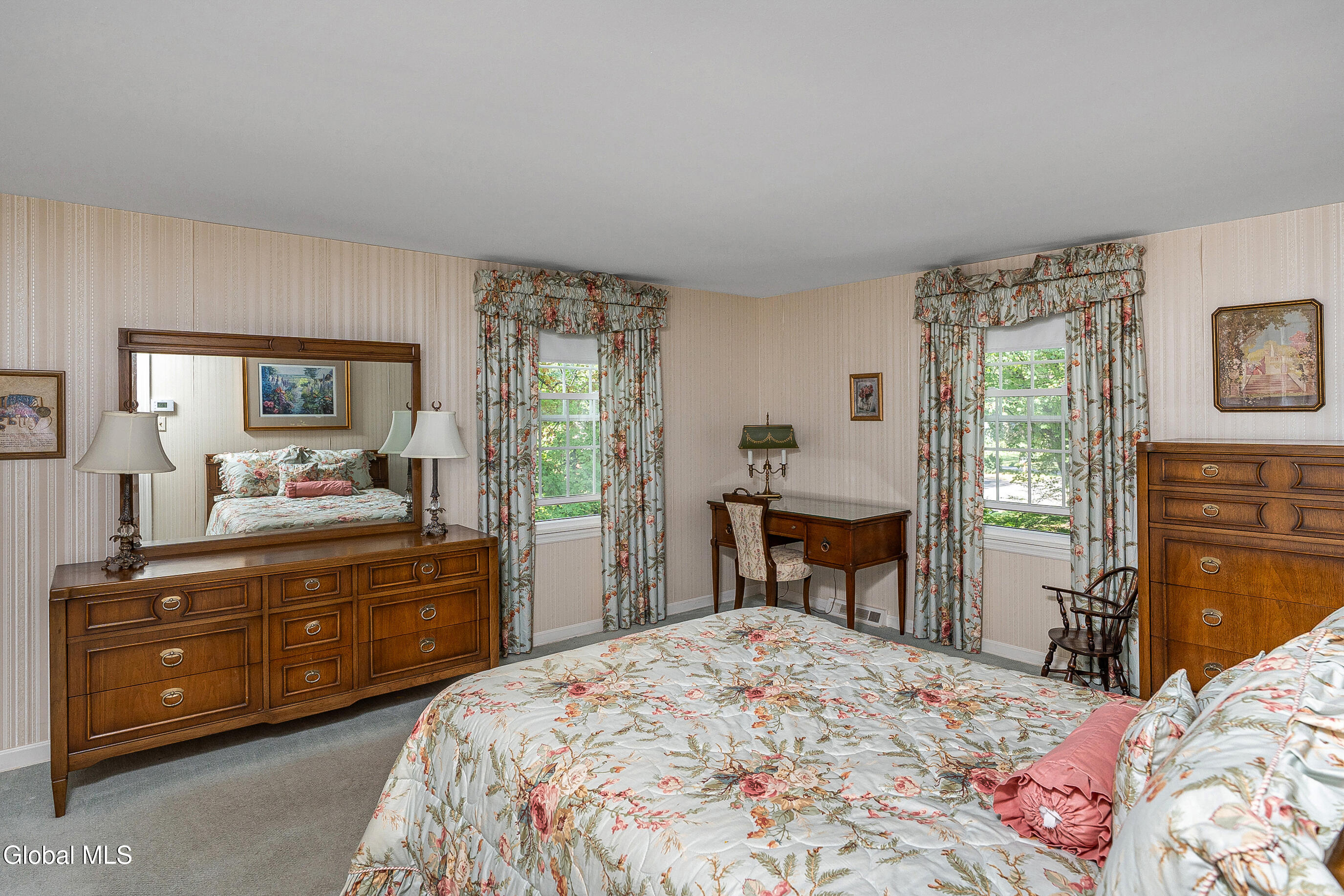 21 Heather Lane Bethlehem, NY 12054 - Photo 37 of 43 044-21-Heather-Ln