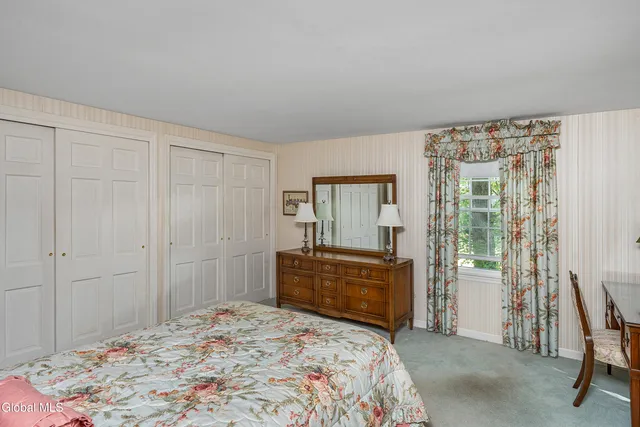 $545,000 | 21 Heather Lane, Bethlehem, NY 12054