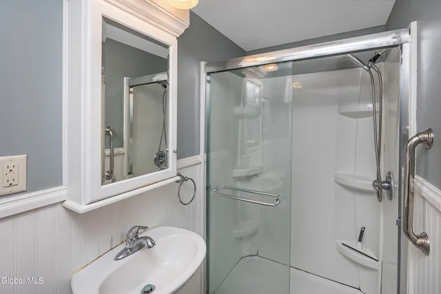 $545,000 | 21 Heather Lane, Bethlehem, NY 12054