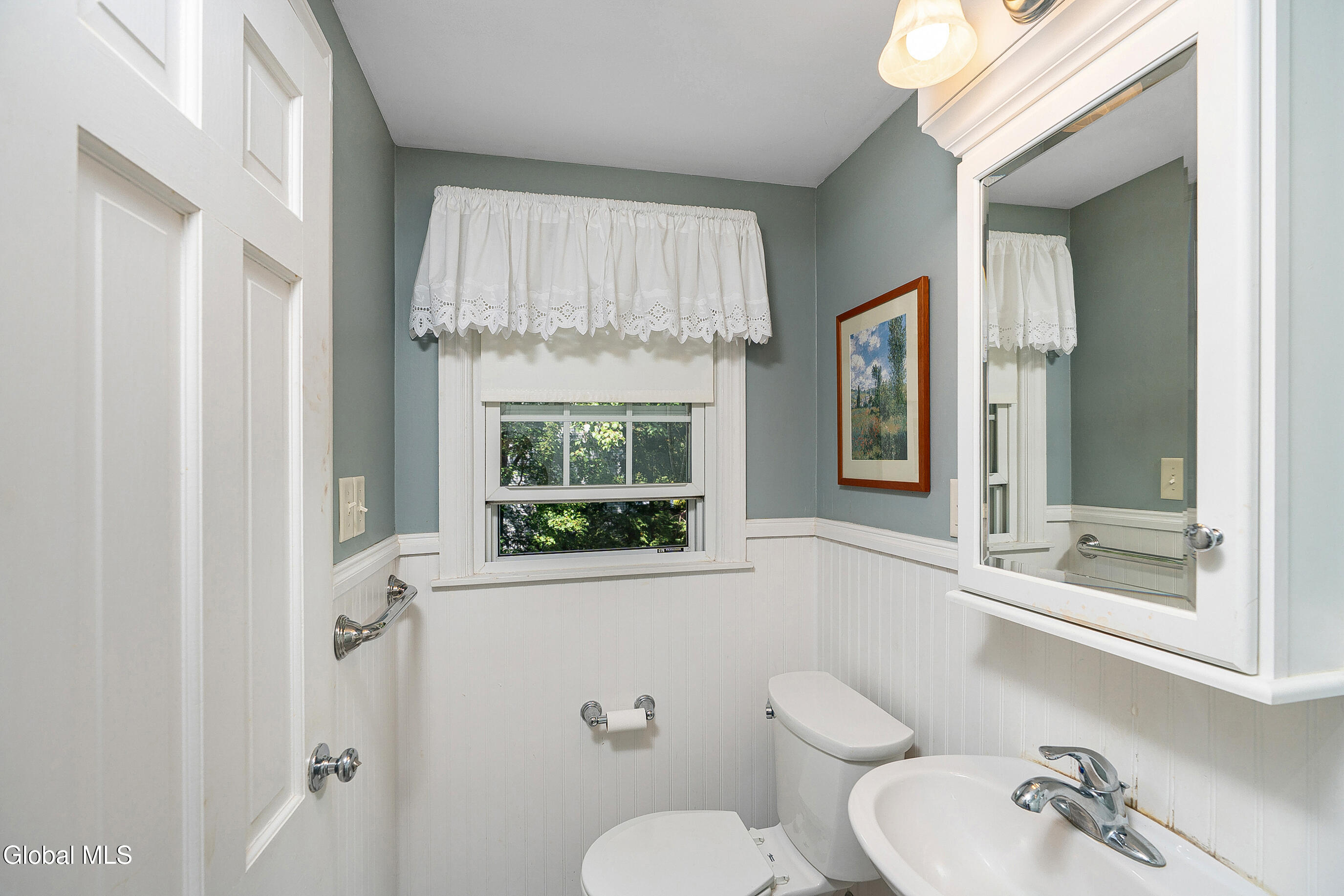 21 Heather Lane Bethlehem, NY 12054 - Photo 41 of 43 048-21-Heather-Ln